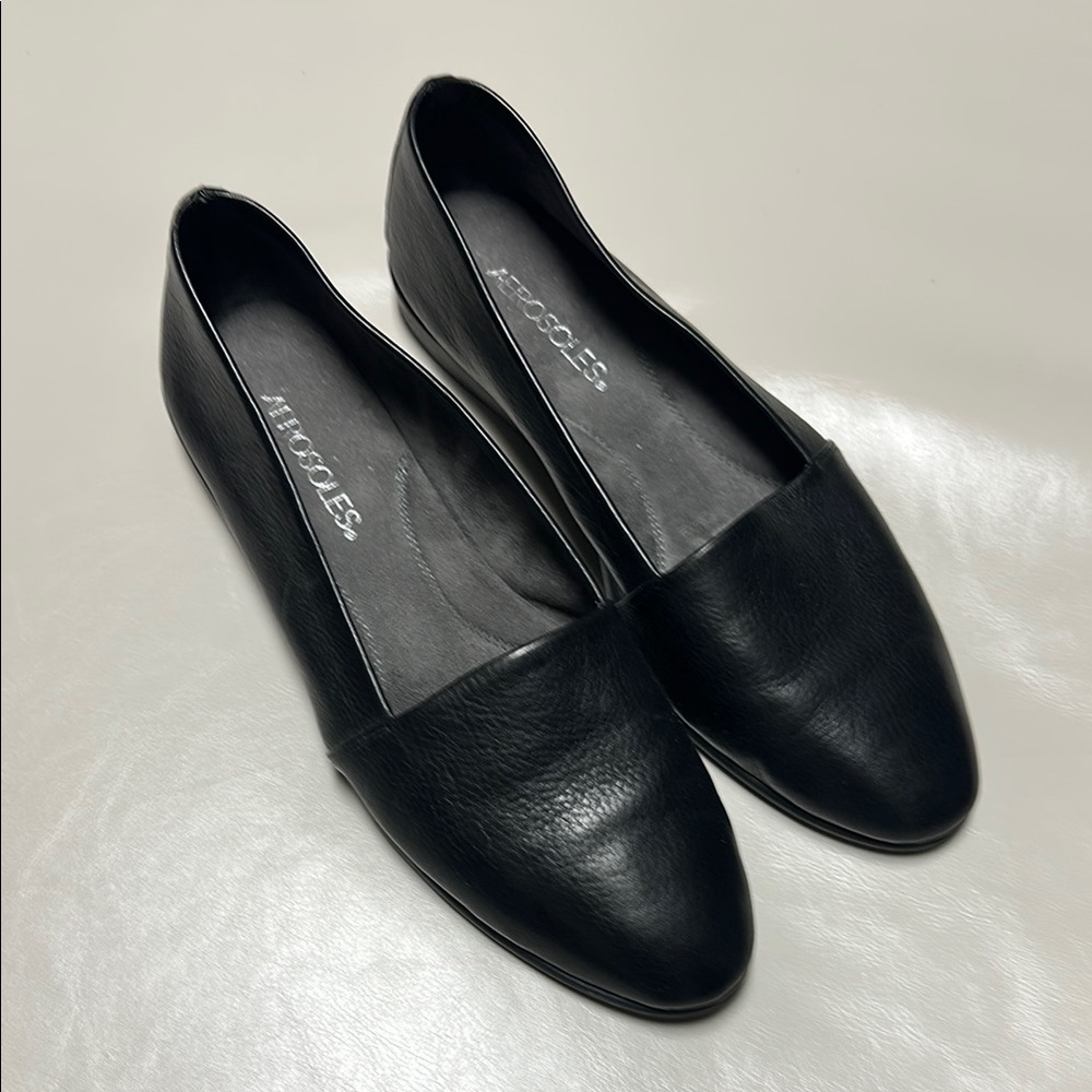 AEROSOLES Women's Classic Black Loafers